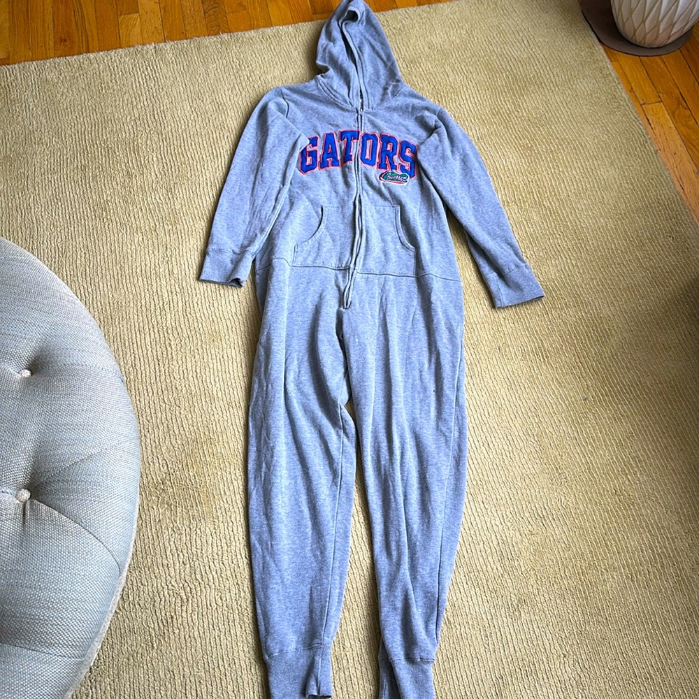 Florida Gators onesie, size large, like new